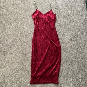 S red velvet dress